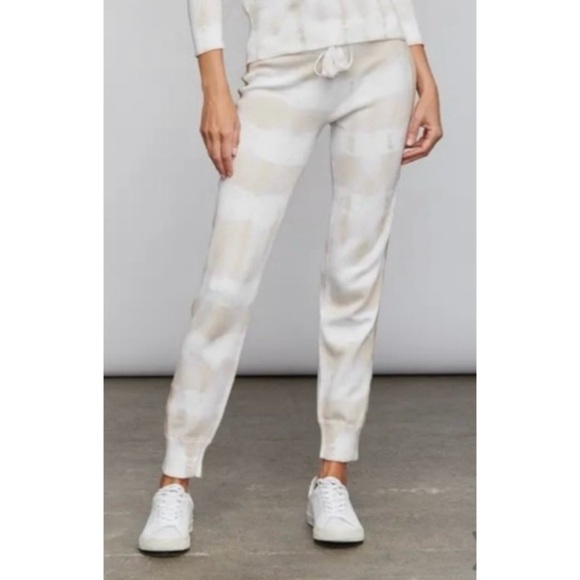 sundays Pants - SUNDAYS Vera Tie-Dye Side-Stripe Lounge Knit Joggers in Tan